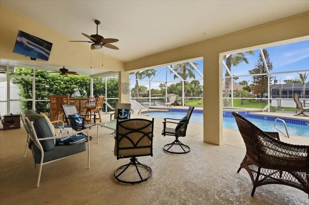36 Cloverdale Court N Palm Coast FL 32137