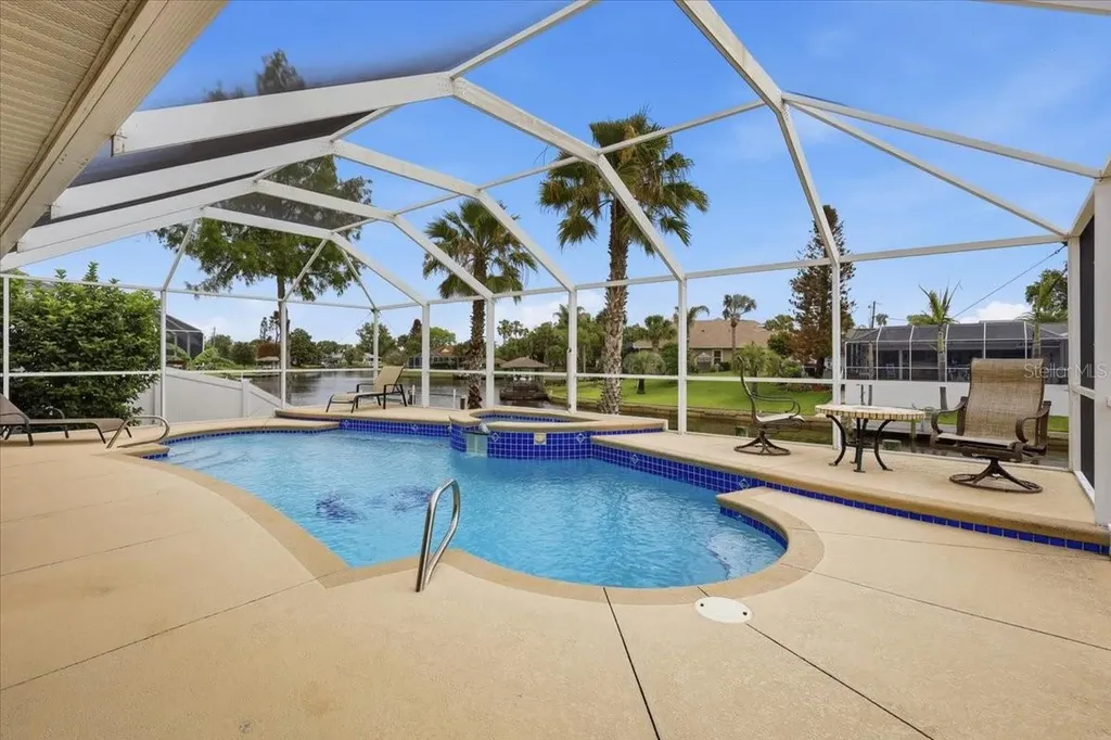 36 Cloverdale Court N Palm Coast FL 32137