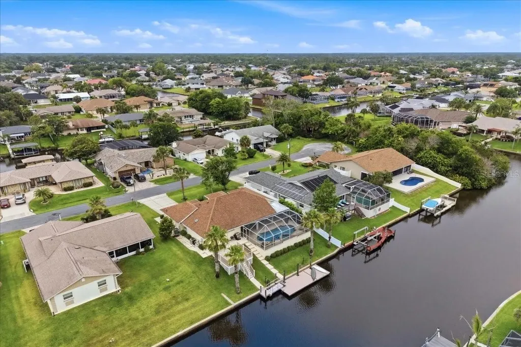 36 Cloverdale Court N Palm Coast FL 32137