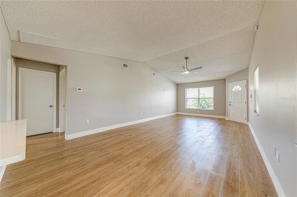 1618 Colonnades Circle N Lakeland FL 33811