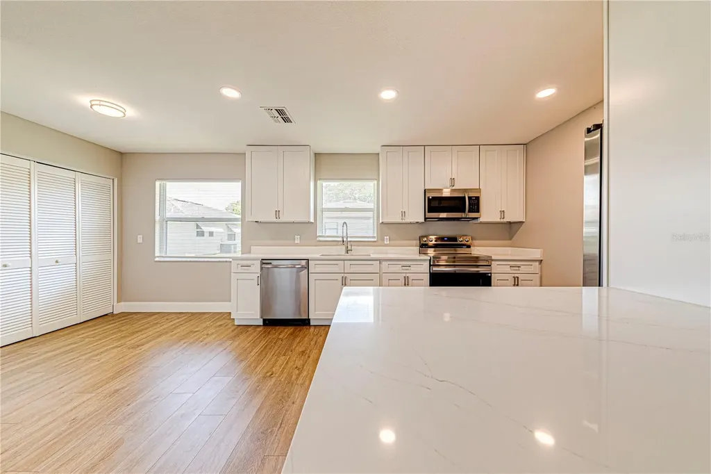 1618 Colonnades Circle N Lakeland FL 33811