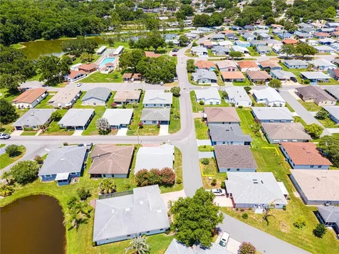 1618 Colonnades Circle N Lakeland FL 33811