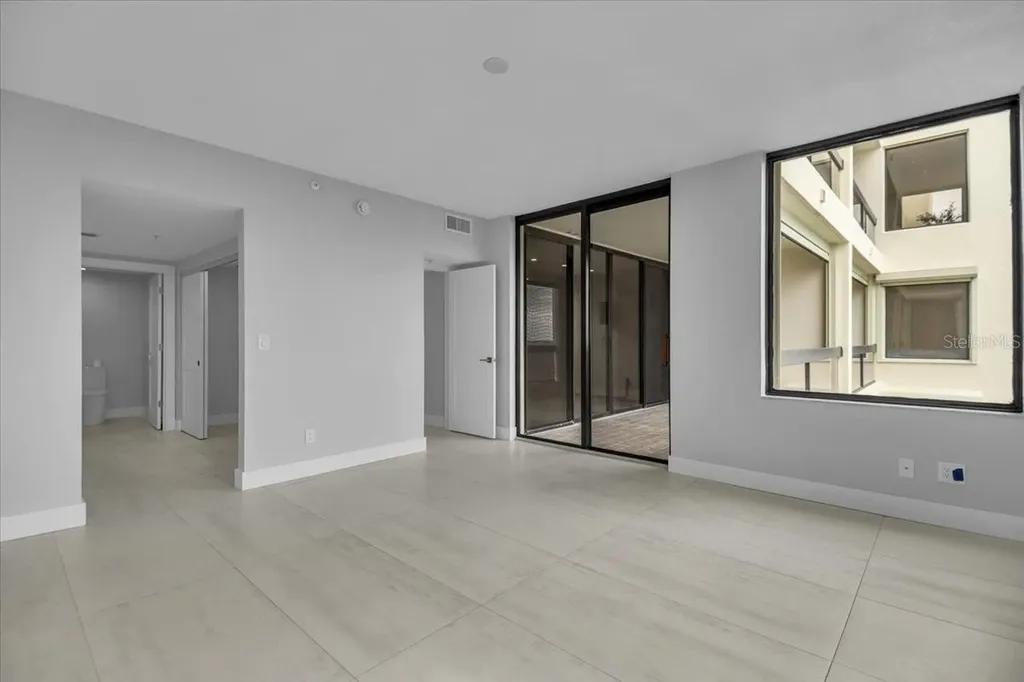 2020 Harbourside Drive Longboat Key FL 34228