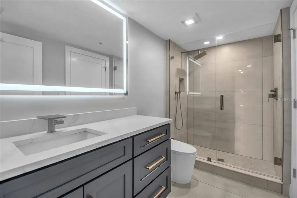 2020 Harbourside Drive Longboat Key FL 34228