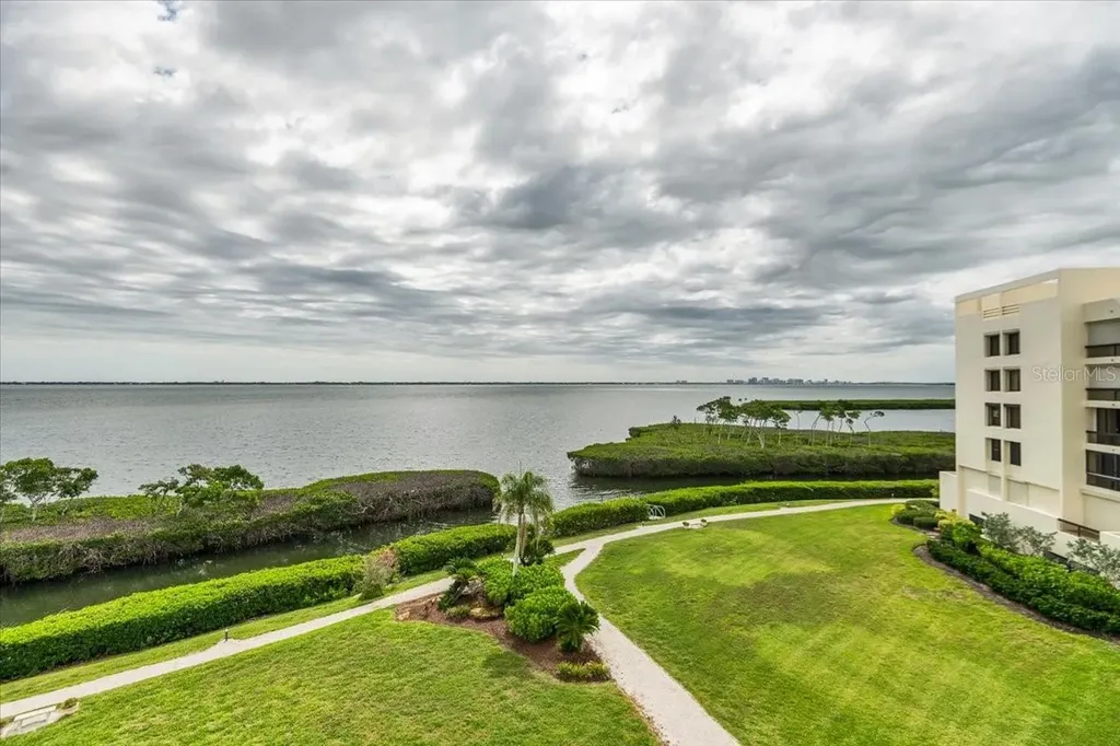 2020 Harbourside Drive Longboat Key FL 34228