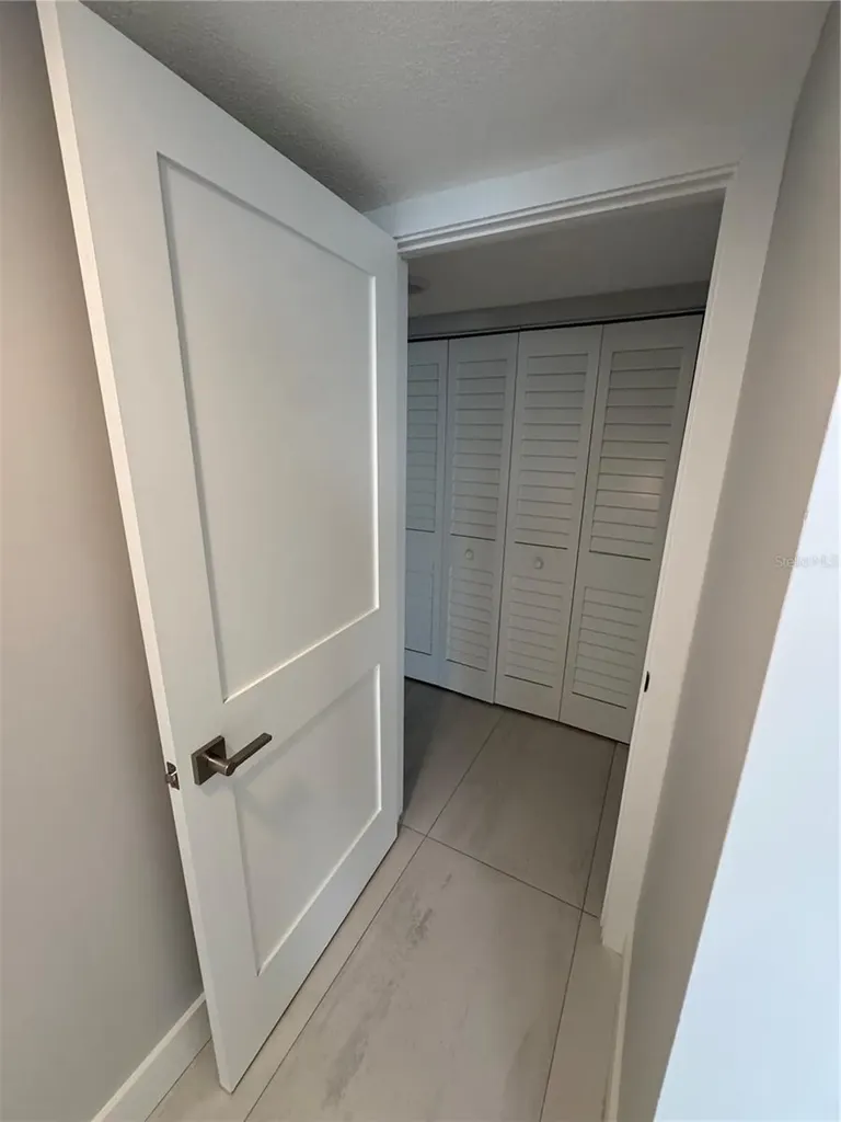 2020 Harbourside Drive Longboat Key FL 34228