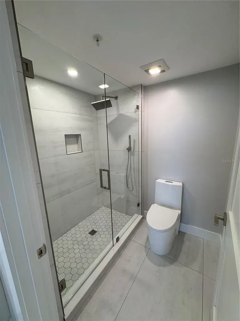 2020 Harbourside Drive Longboat Key FL 34228