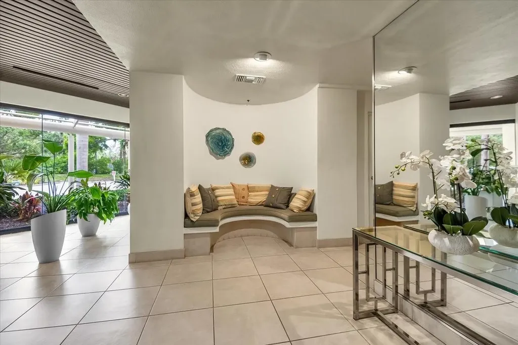 2020 Harbourside Drive Longboat Key FL 34228