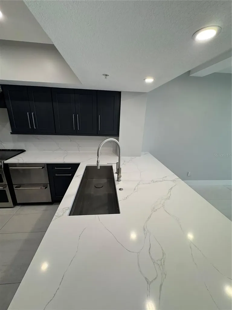 2020 Harbourside Drive Longboat Key FL 34228