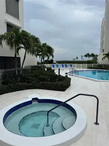 2020 Harbourside Drive Longboat Key FL 34228