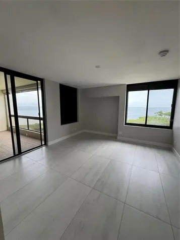 2020 Harbourside Drive Longboat Key FL 34228