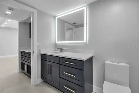 2020 Harbourside Drive Longboat Key FL 34228