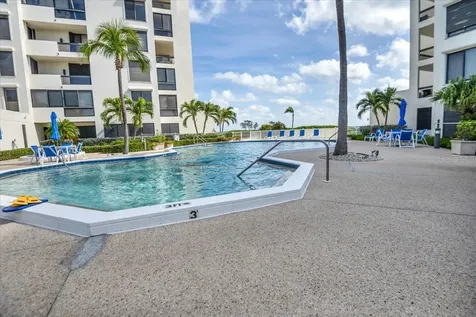 2020 Harbourside Drive Longboat Key FL 34228