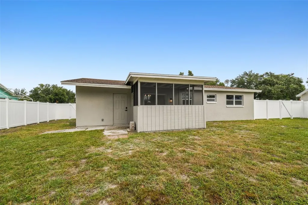 6408 Yosemite Drive Tampa FL 33634