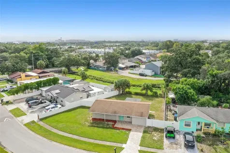 6408 Yosemite Drive Tampa FL 33634