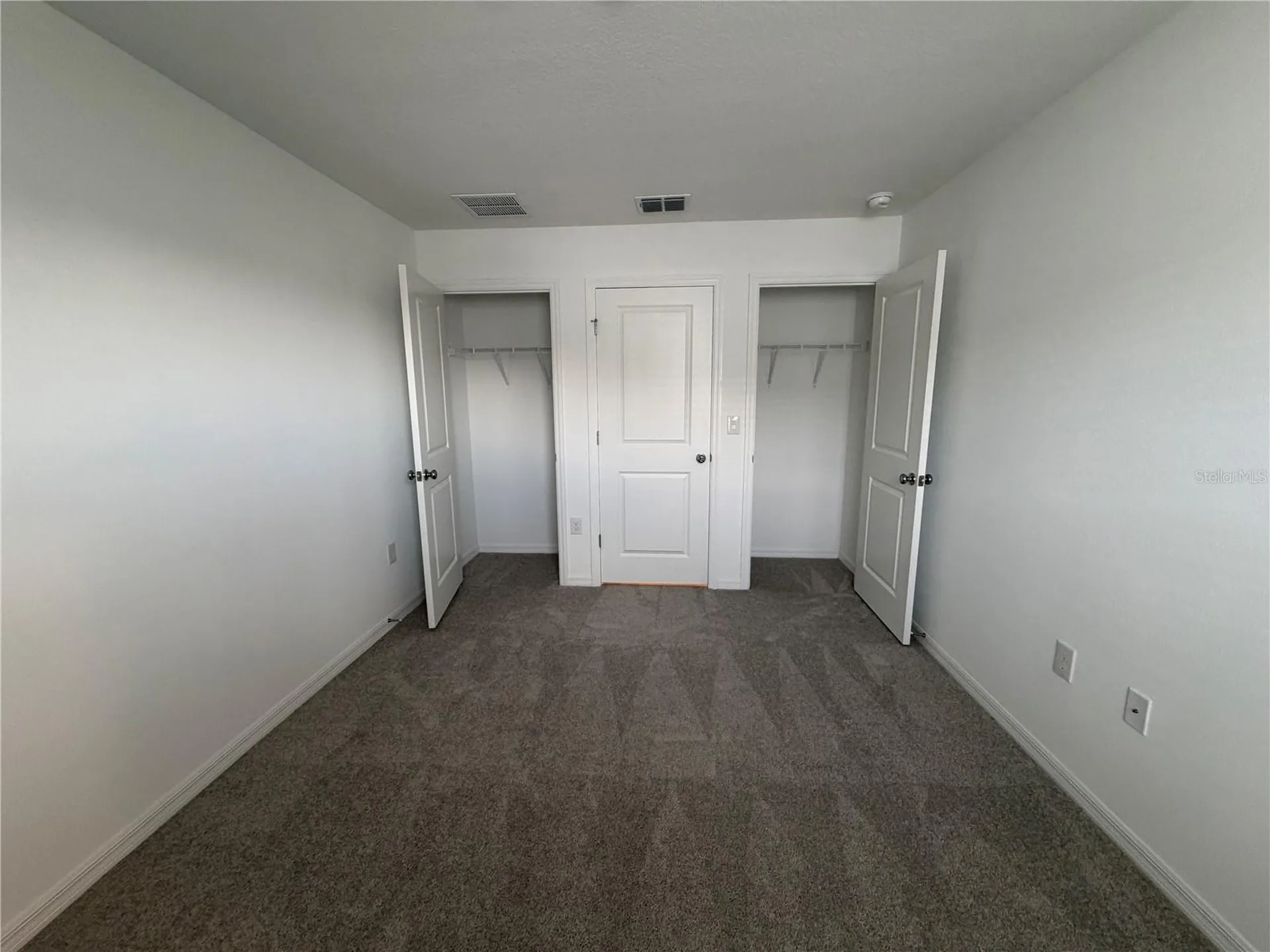 2882 Skyline Loop Kissimmee FL 34758