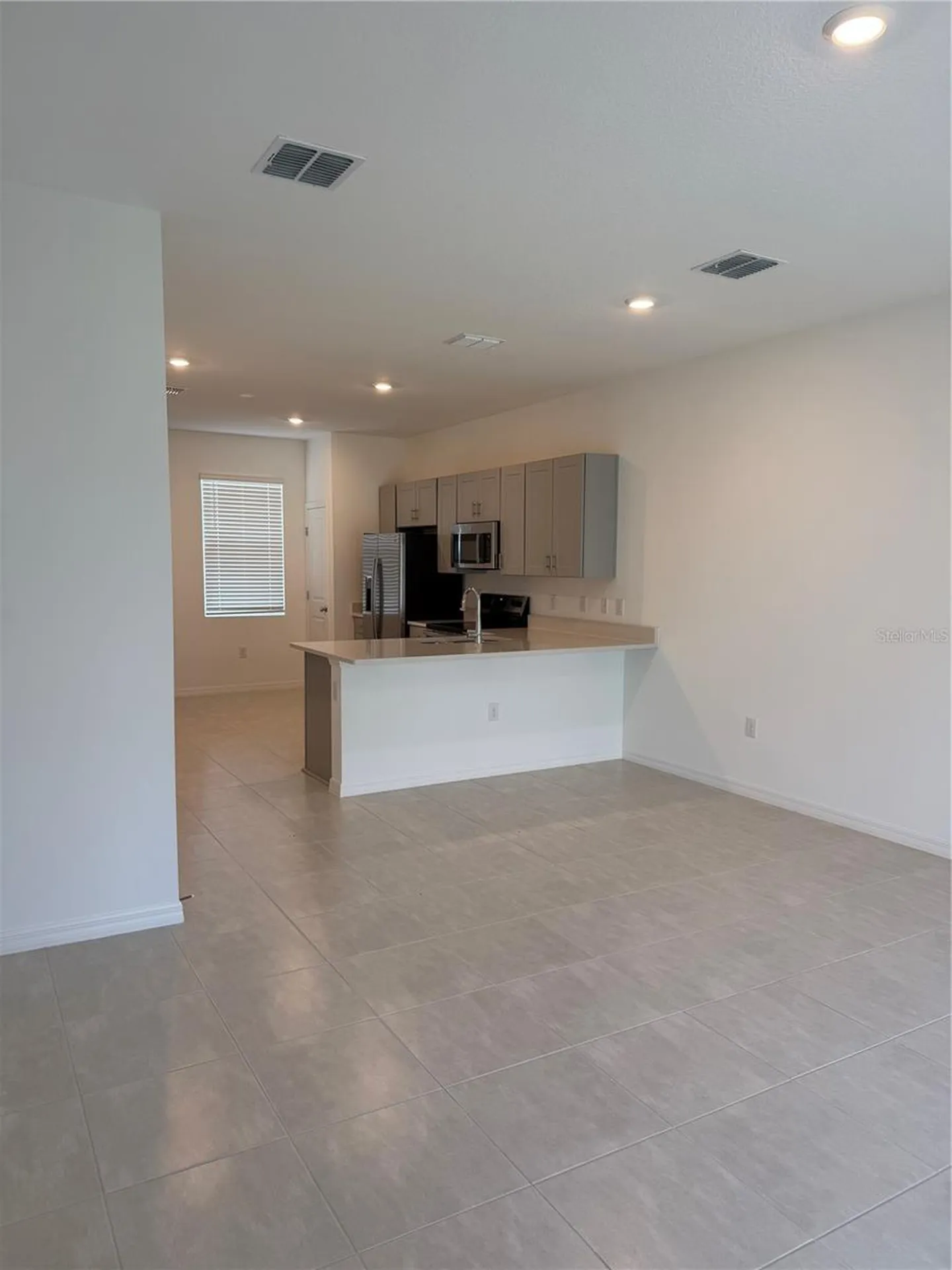 2882 Skyline Loop Kissimmee FL 34758
