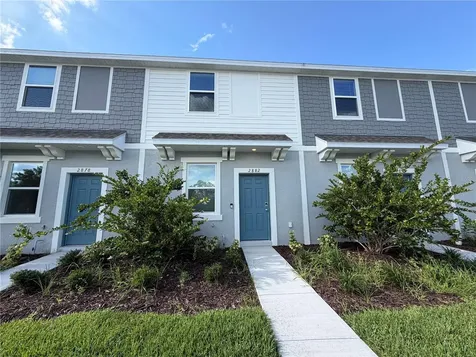 2882 Skyline Loop Kissimmee FL 34758