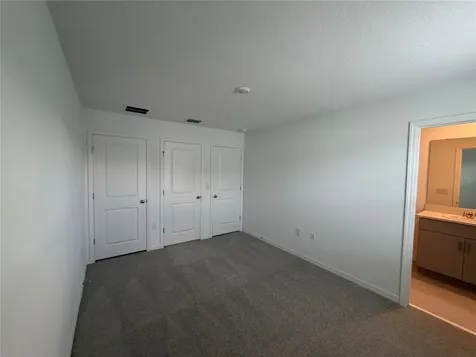 2882 Skyline Loop Kissimmee FL 34758
