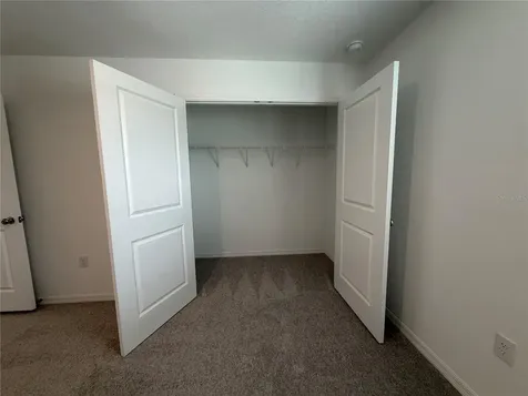 2882 Skyline Loop Kissimmee FL 34758