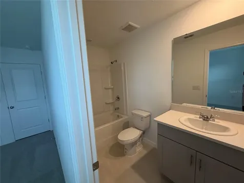 2882 Skyline Loop Kissimmee FL 34758