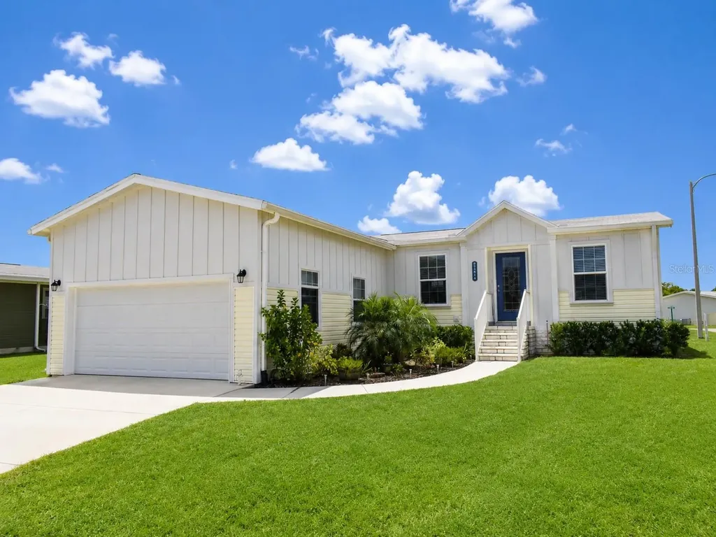 34916 Blue Starling Street Zephyrhills FL 33541