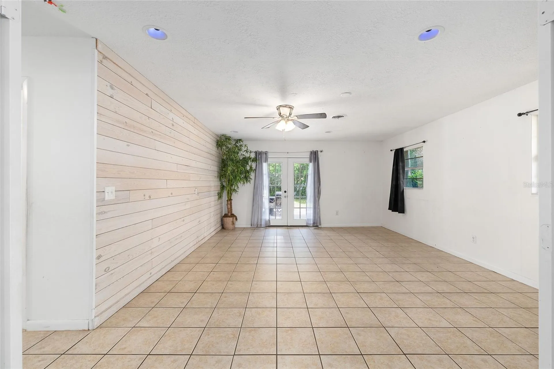 1921 NE 49th Avenue Ocala FL 34470
