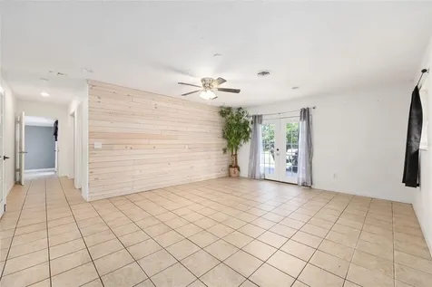 1921 NE 49th Avenue Ocala FL 34470