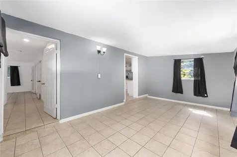 1921 NE 49th Avenue Ocala FL 34470