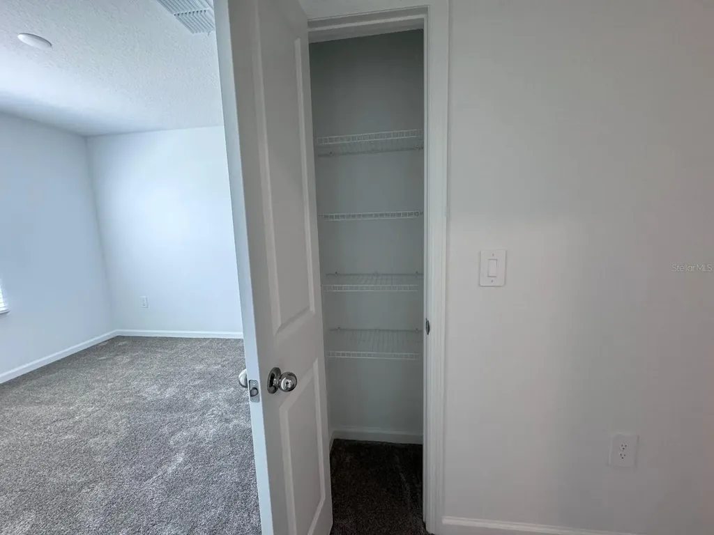 1033 Waterfall Boulevard Davenport FL 33837