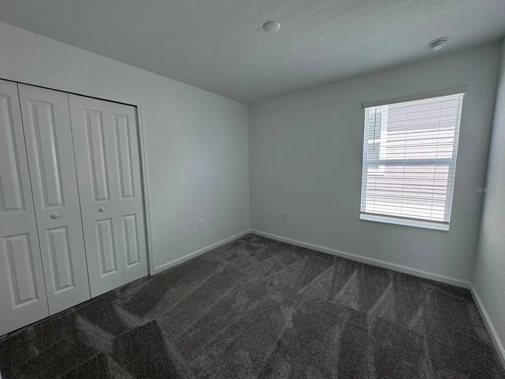 1033 Waterfall Boulevard Davenport FL 33837