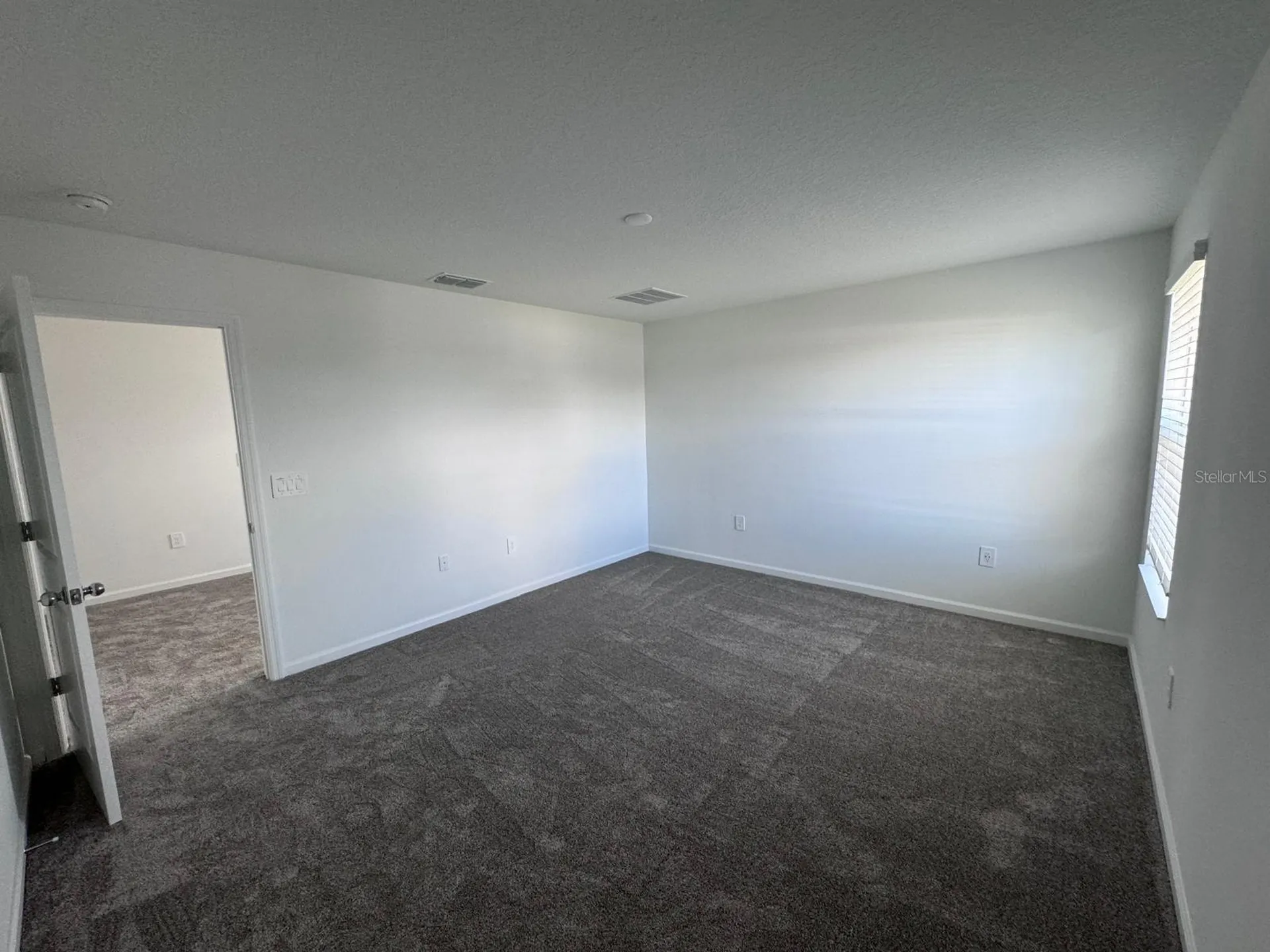 1033 Waterfall Boulevard Davenport FL 33837