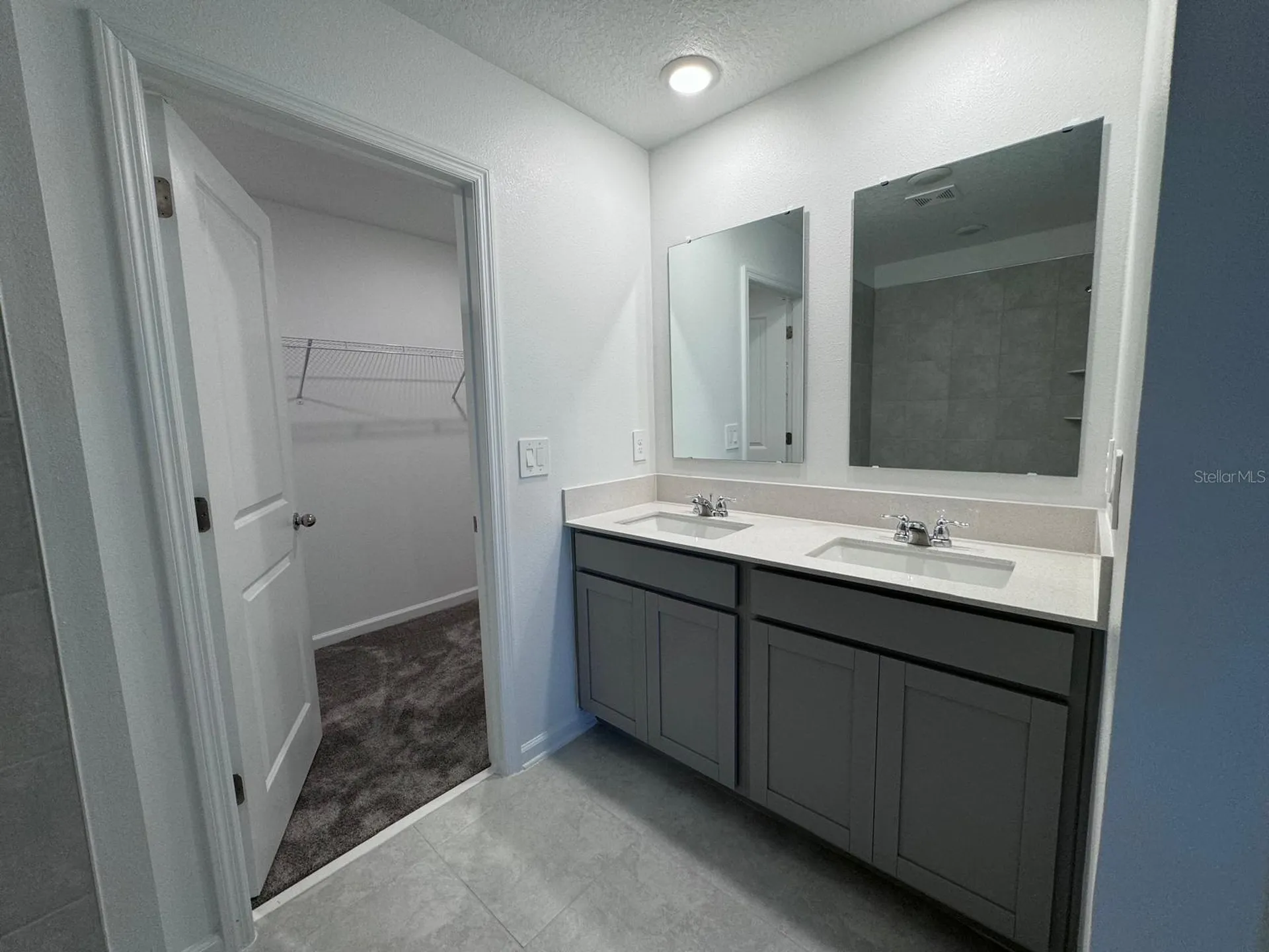 1033 Waterfall Boulevard Davenport FL 33837