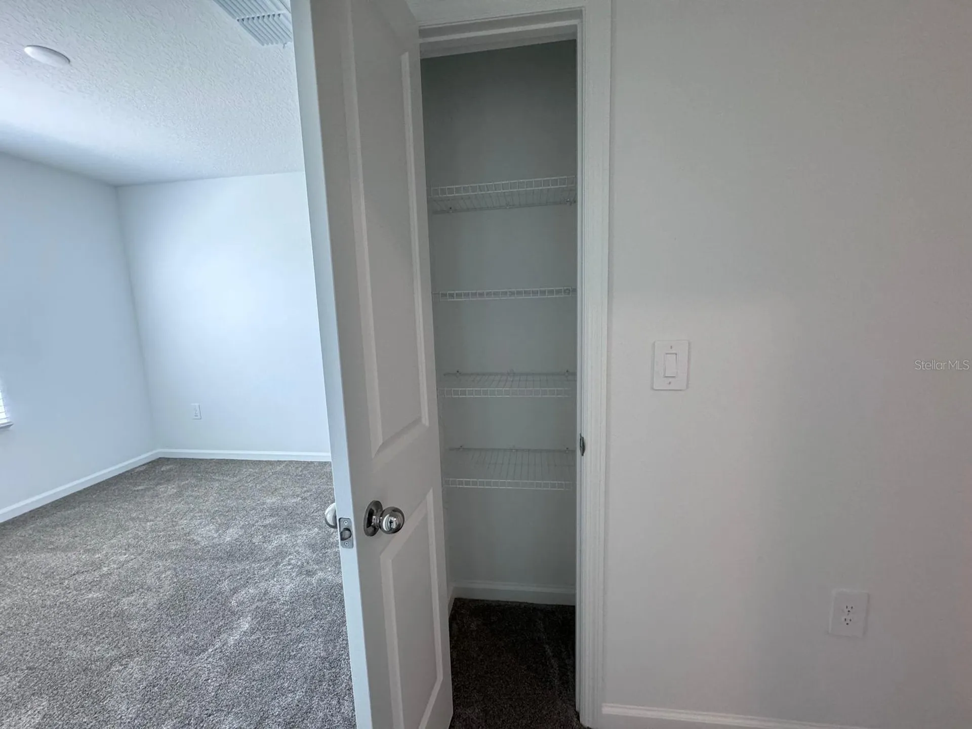 1033 Waterfall Boulevard Davenport FL 33837
