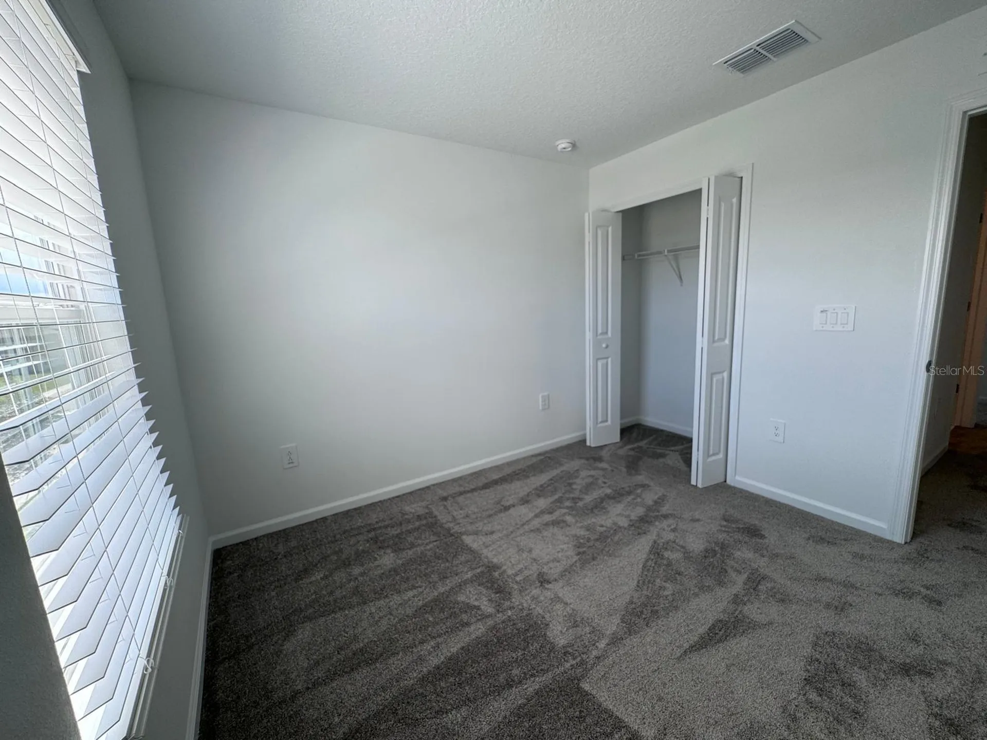 1033 Waterfall Boulevard Davenport FL 33837