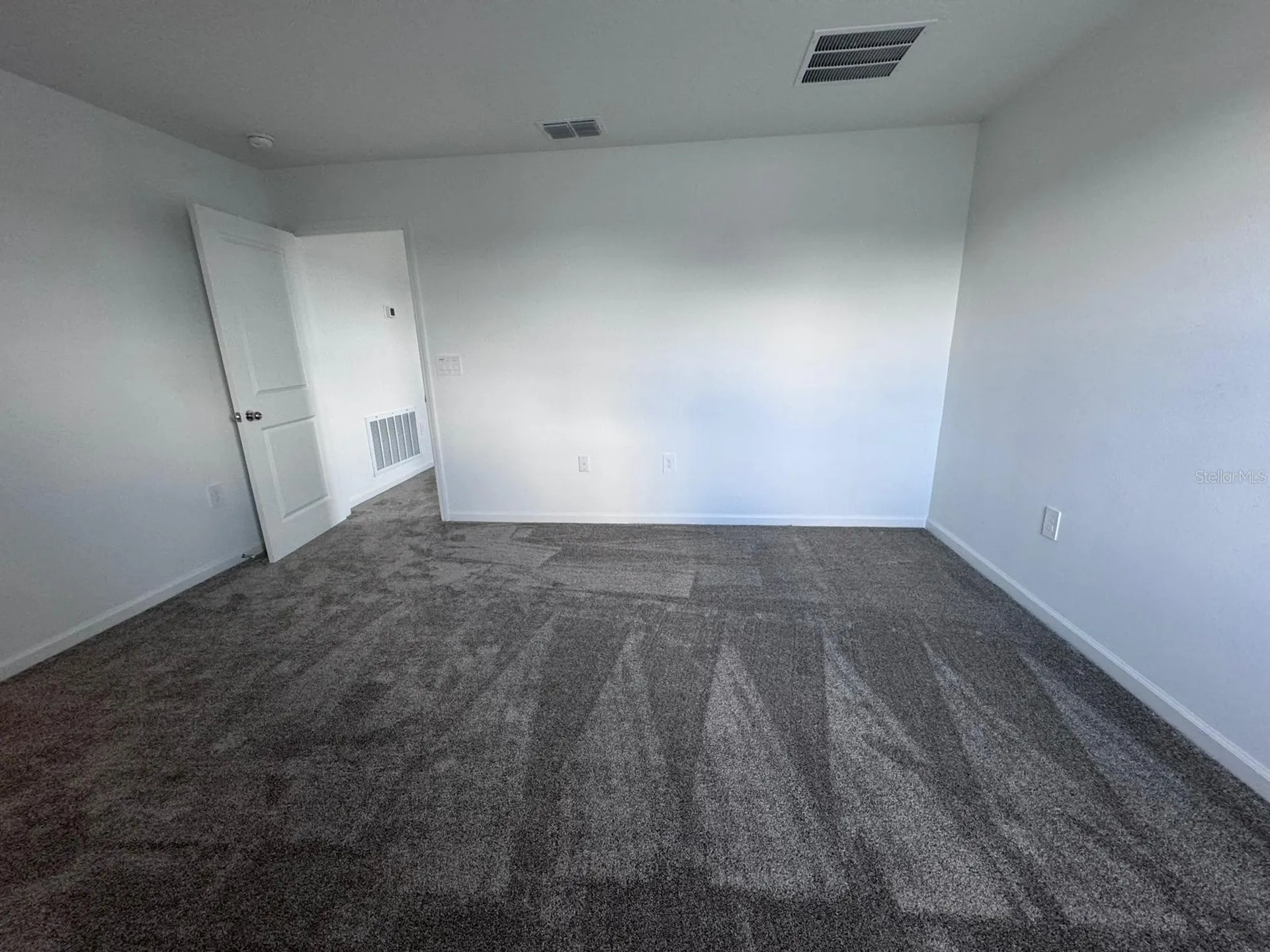 1033 Waterfall Boulevard Davenport FL 33837