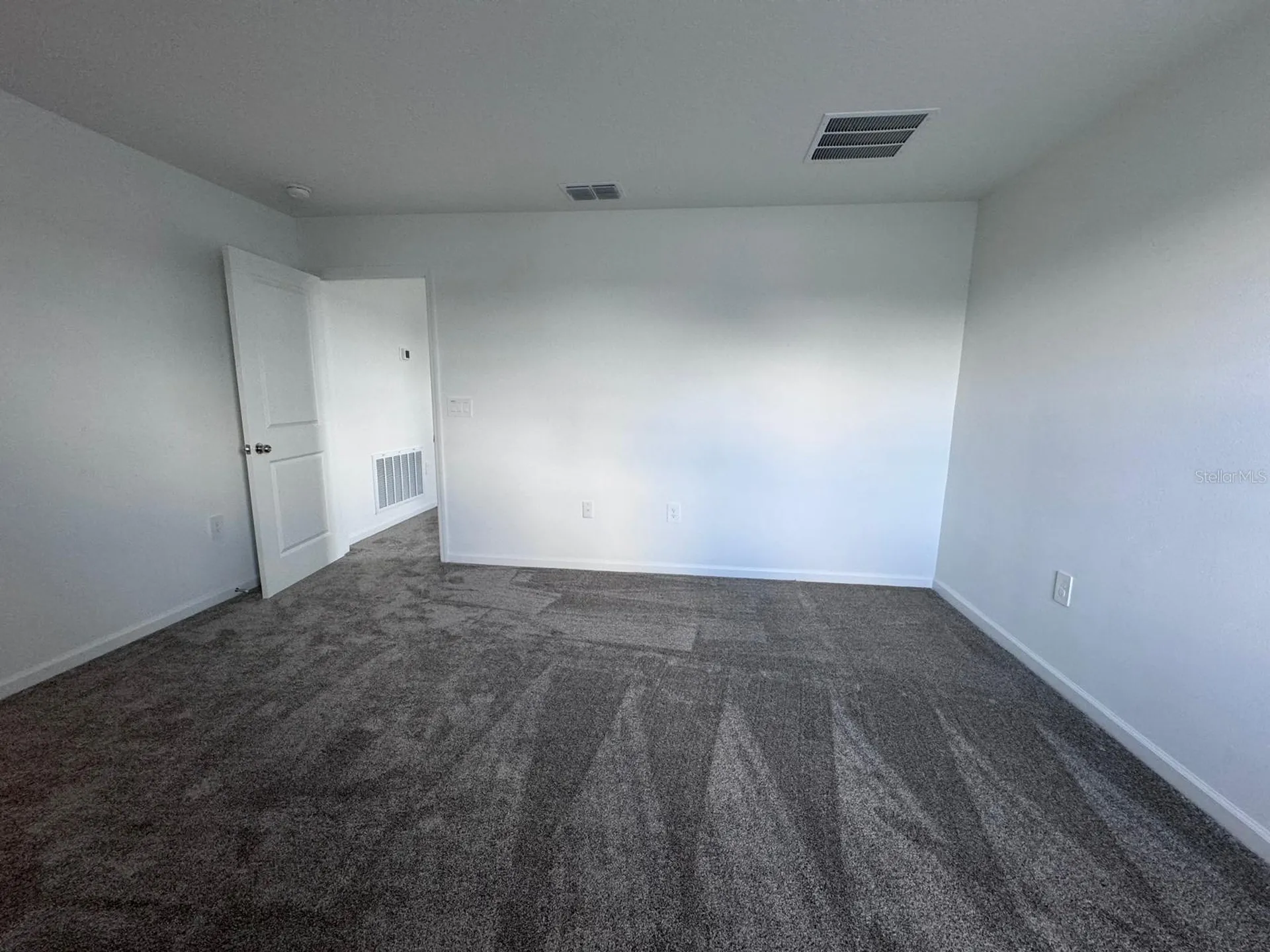 1033 Waterfall Boulevard Davenport FL 33837
