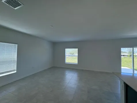 1033 Waterfall Boulevard Davenport FL 33837