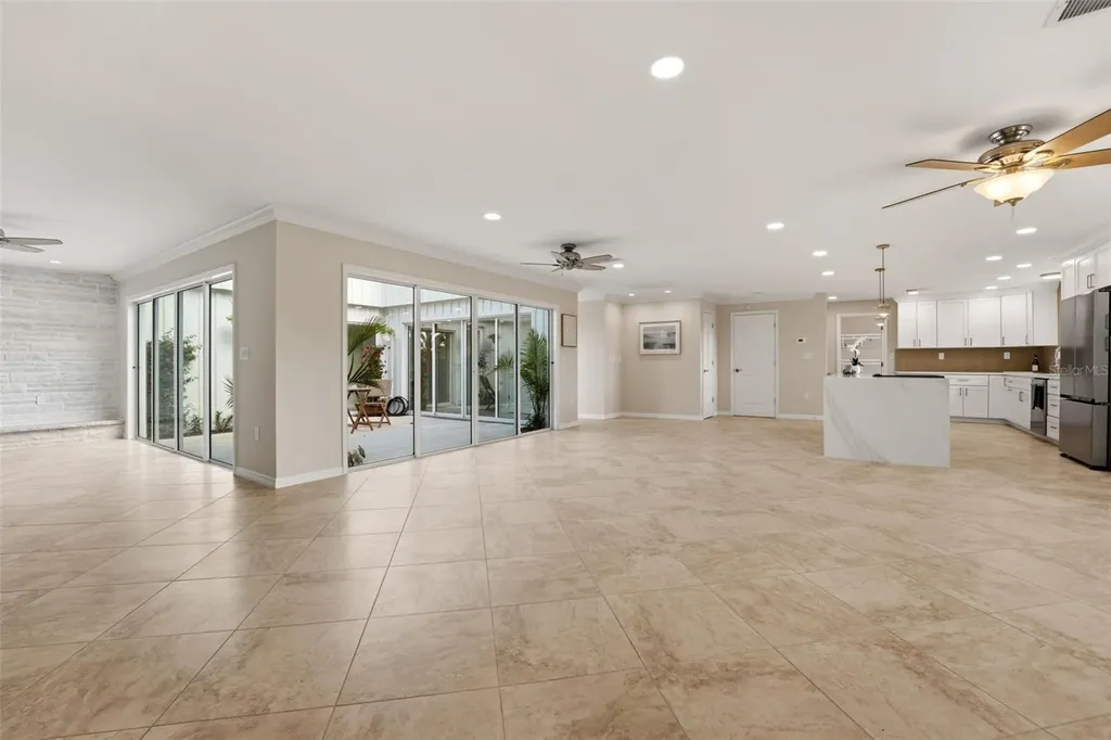 2180 W Dolphin Drive Englewood FL 34223