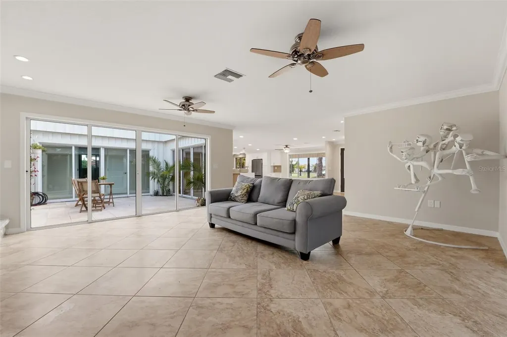 2180 W Dolphin Drive Englewood FL 34223