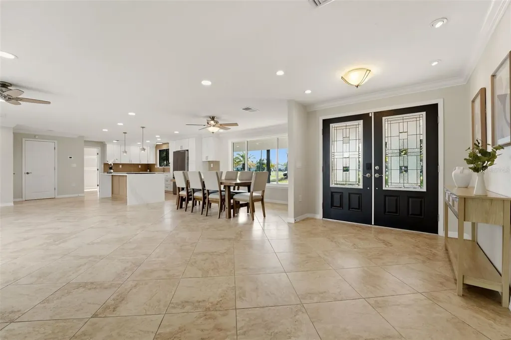2180 W Dolphin Drive Englewood FL 34223