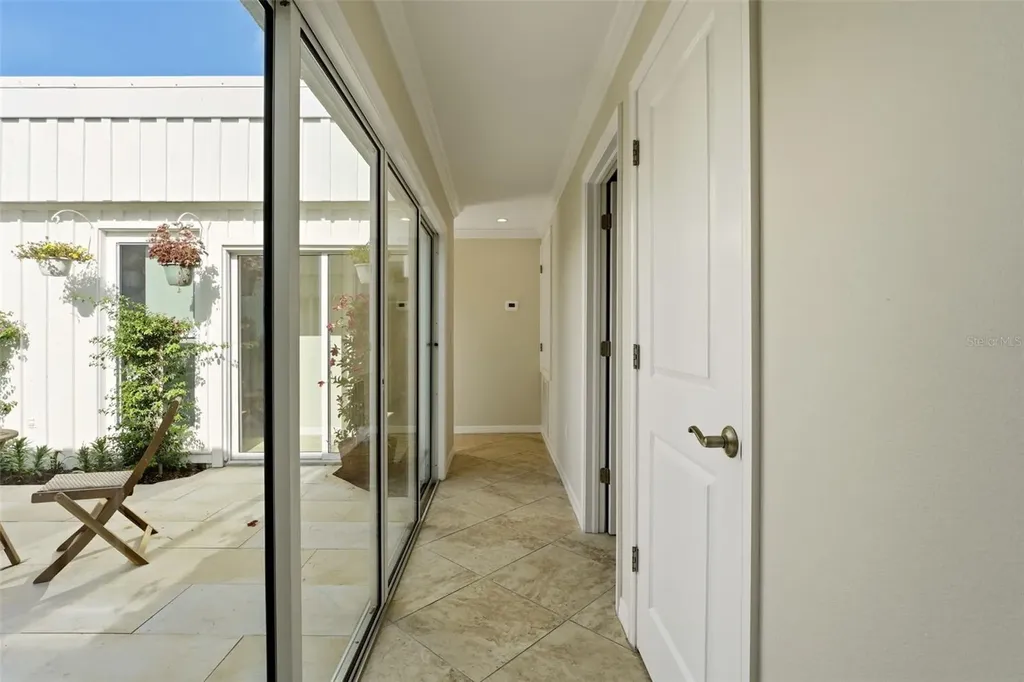2180 W Dolphin Drive Englewood FL 34223