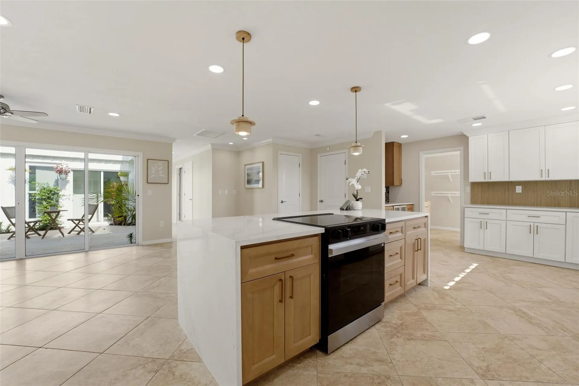 2180 W Dolphin Drive Englewood FL 34223