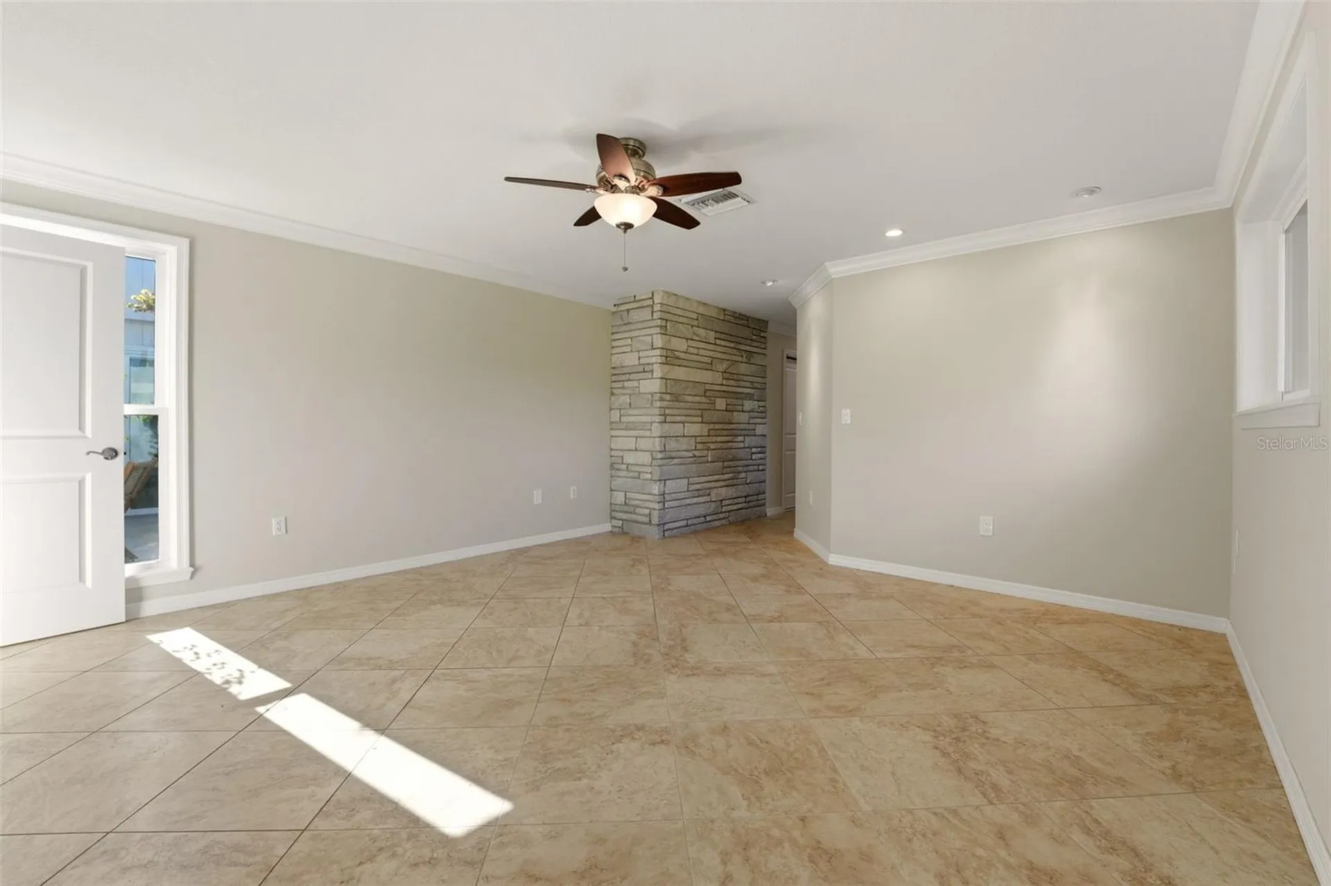 2180 W Dolphin Drive Englewood FL 34223