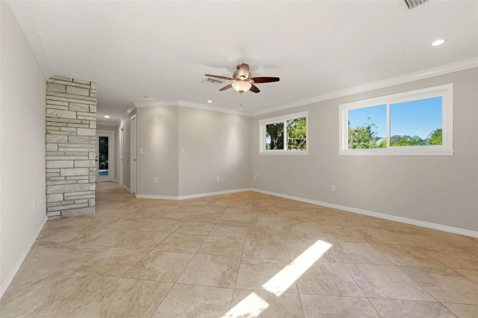 2180 W Dolphin Drive Englewood FL 34223