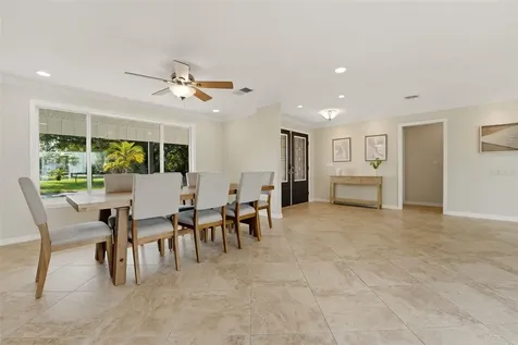 2180 W Dolphin Drive Englewood FL 34223