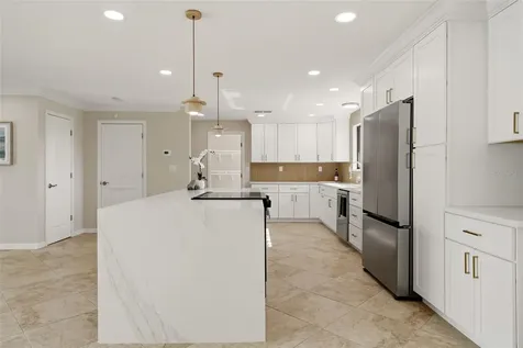 2180 W Dolphin Drive Englewood FL 34223