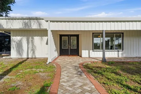 2180 W Dolphin Drive Englewood FL 34223