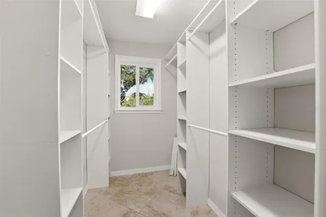 2180 W Dolphin Drive Englewood FL 34223