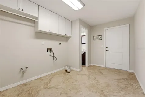 2180 W Dolphin Drive Englewood FL 34223